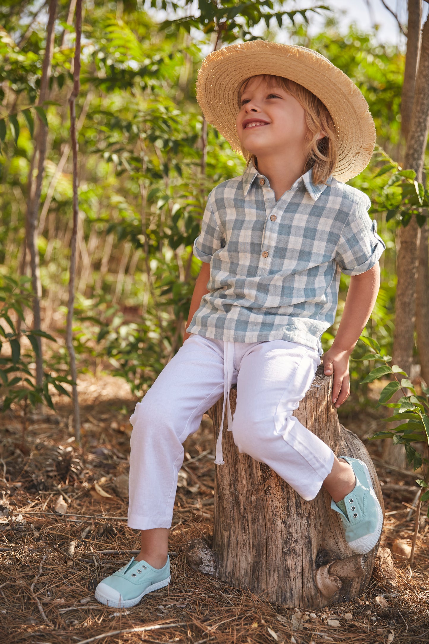 Luz Checkered Short-Sleeved Shirt & White Pants Set