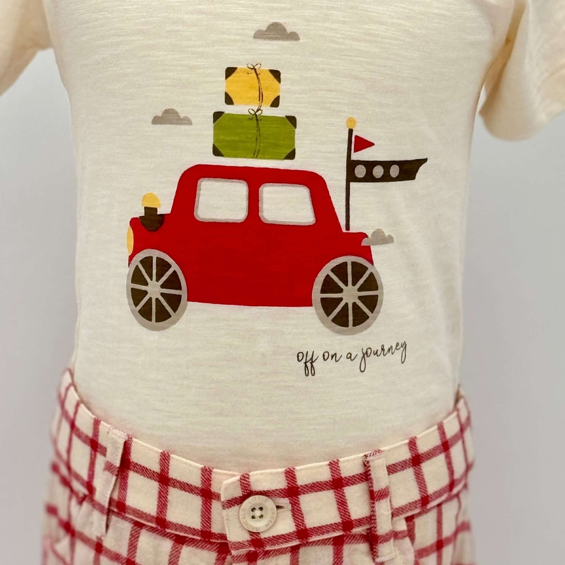 Off on a Journey T-shirt and Shorts Set - Nico