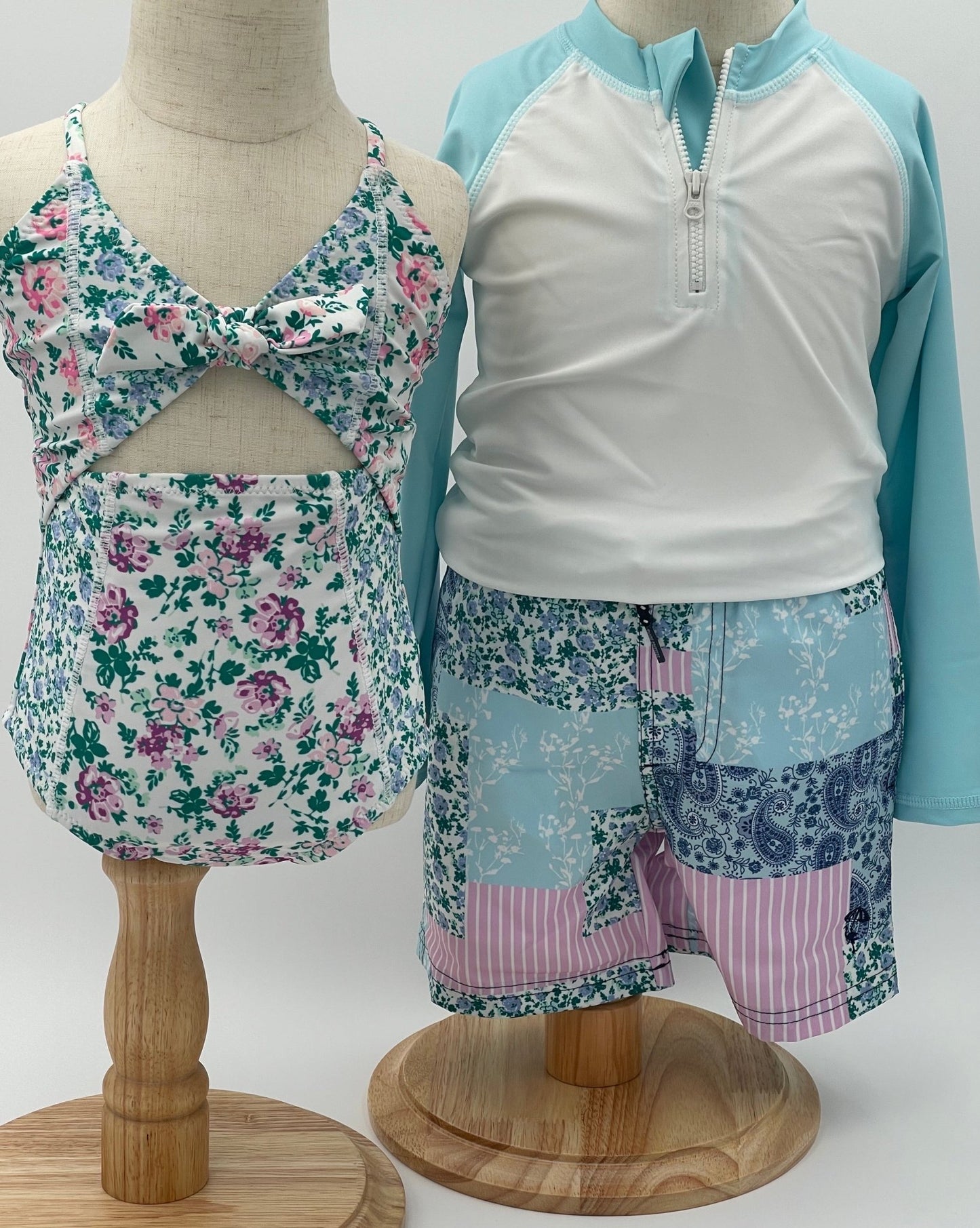 Rashguard w/ Water Appearing Fabric Sharks - Nico