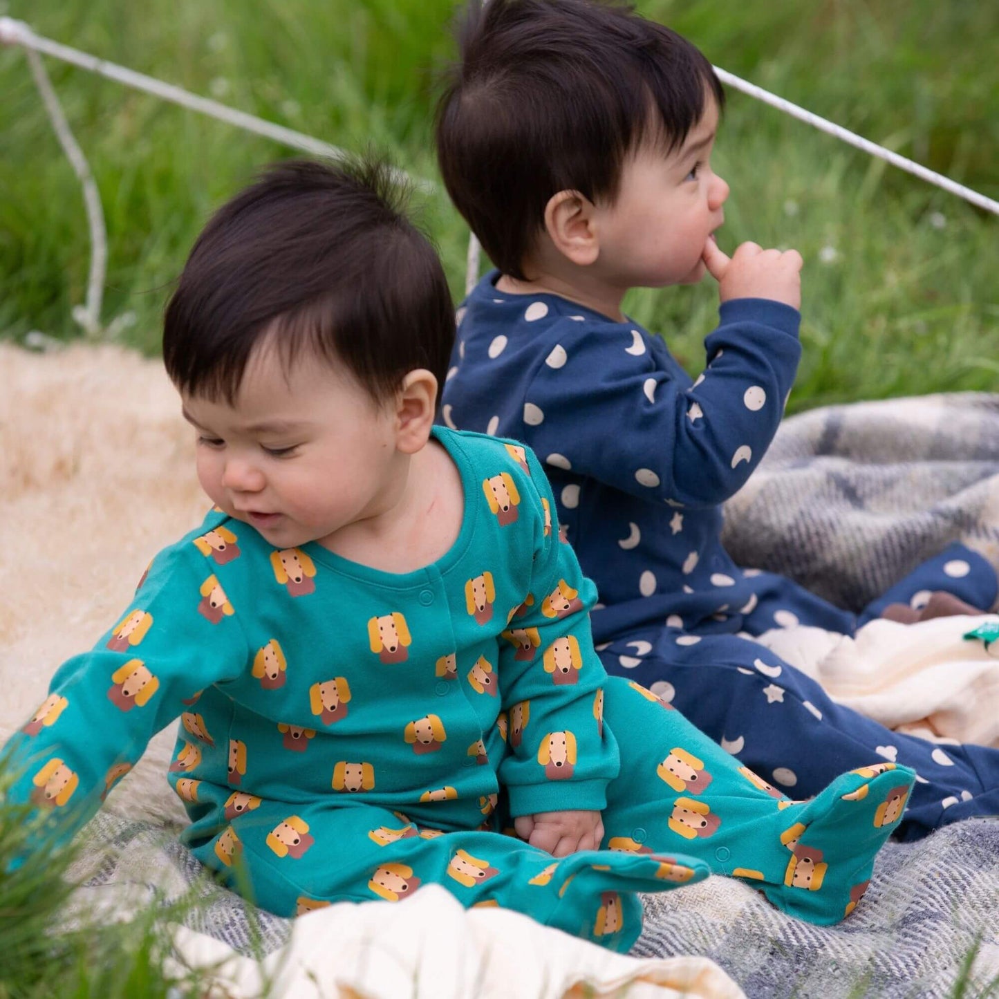 Sleeping Sheep Zip Organic Babygrow – 100% Organic Cotton (Newborn–18 Months) | Little Green Radicals